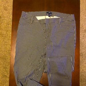 Gap Aubrey Stretch pants (black and white design)